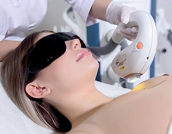 Фотоомоложение и фотолечение на аппарате M22 со скидкой 15%